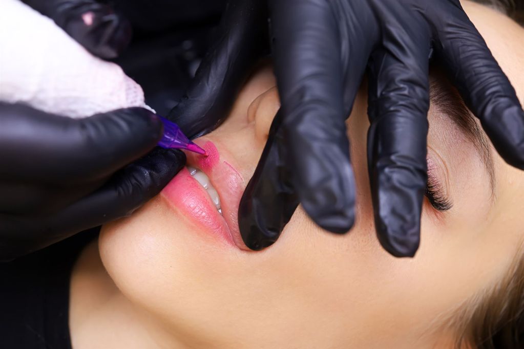 Lippen – sinnlich und farbig Lippen – sinnlich und farbig